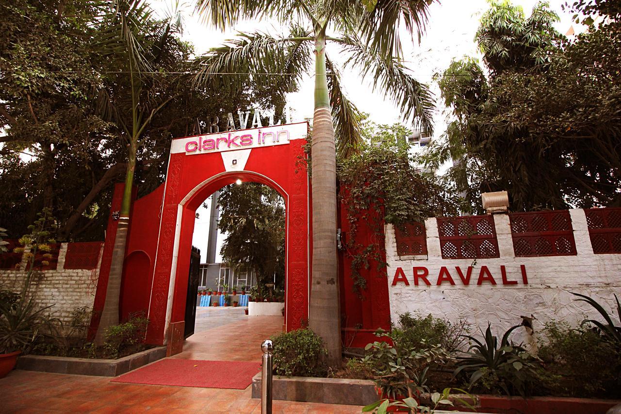 Aravali Clarks Inn Alwar Ngoại thất bức ảnh