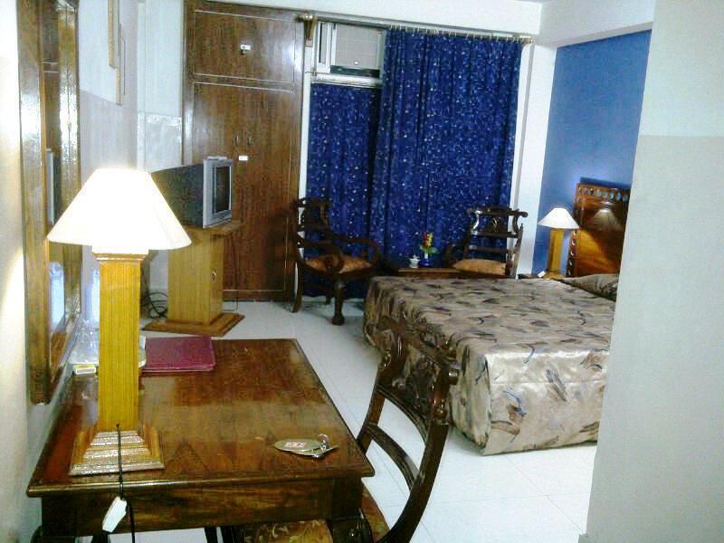Aravali Clarks Inn Alwar Phòng bức ảnh