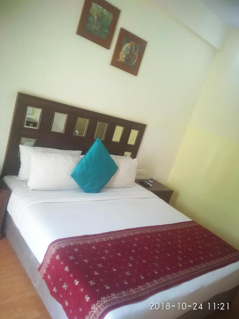 Aravali Clarks Inn Alwar Ngoại thất bức ảnh
